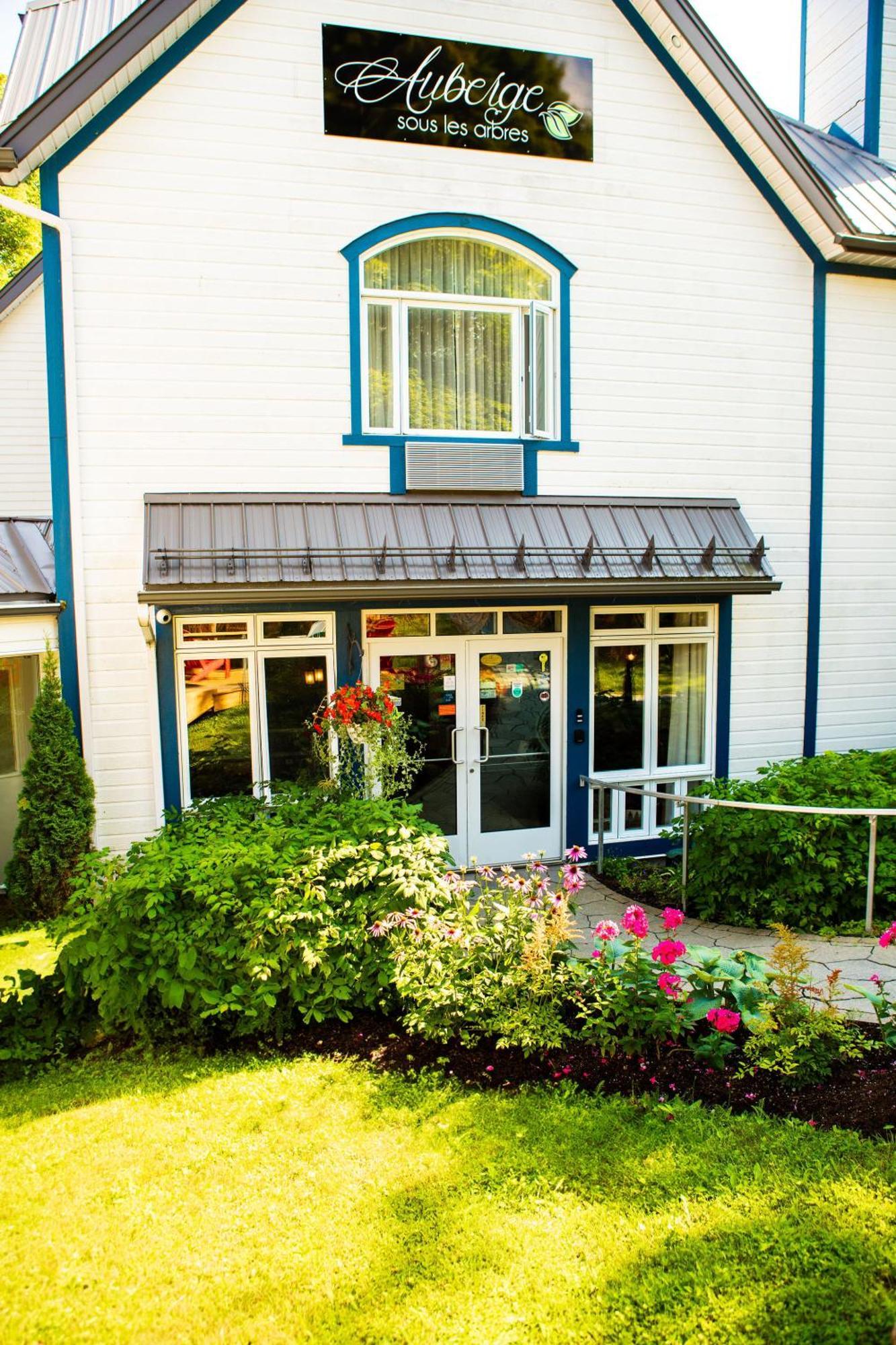 Auberge Sous Les Arbres Gaspé Kültér fotó